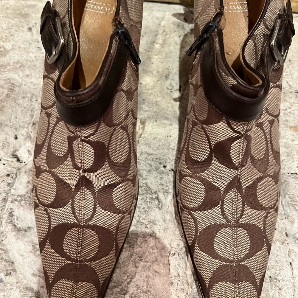 Coach Shoes - Picture 3 of 7